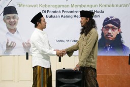 Gus-Gus Nusantara Jawa Timur Serahkan Bantuan Pengeras Suara, Silaturahmi dengan Pesantren