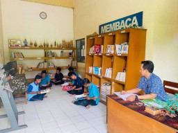 Lapas Pamekasan Tambah Koleksi 150 buku dari Perpustakaan Jatim