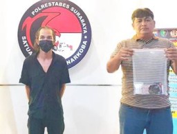 Dibekuk Polisi di Warkop, Tugasnya Mengirim Barang