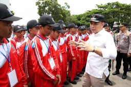 Wali Kota Surabaya Eri Cahyadi Resmi Membuka Sekolah Kebangsaan di Lanudal Juanda