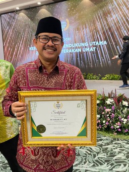 Eri Cahyadi Raih Penghargaan Wali Kota Terbaik