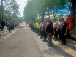 Gabungan Rayon Tiga dari Polrestabes Surabaya, Lakukan PAM Rencana Aksi Ujuk Rasa