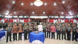 Baca juga : Pangdam V/ Brawijaya Pilih Lokasi Rapim di Kabupaten Sampang, ini Alasannya