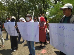 Revitalisasi Pasar Gading Telan Dana 1, 5 Milyar Didemo MPR