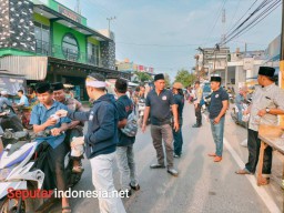 Distribusikan 1444 Paket Dua Tahap, Kini NGO BARA Sampang Berbagi di Wilayah Pantura