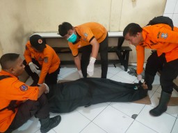 Terjatuh, Pria ini Tewas di Foodcourt WTC