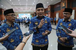 Pengukuhan KORPRI Kota Surabaya, Wali Kota Eri: ASN Ujung Tombak Wujudkan Kesejahteraan Masyarakat