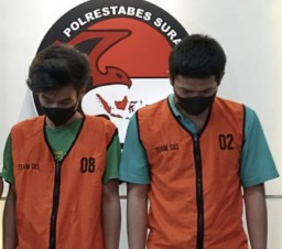 Polisi Grebek Apartment di Dukuh Pakis, Amankan Dua Pria