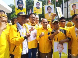 DPD Partai Golkar Surabaya Daftarkan 50 Bacaleg, Optimis Menang 10 Kursi