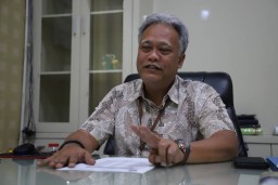 Pemkot Surabaya Perbaiki Struktur Tanah Penyebab Kerusakan Jalan di Wiyung