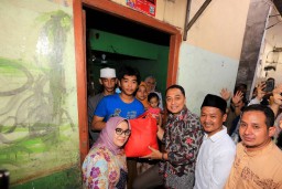 Temukan Empat Anak Surabaya Enggan Sekolah, Wali Kota Eri Datangi Rumahnya Beri Motivasi dan Bantuan