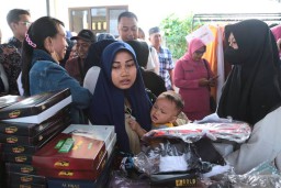 Pemkot Surabaya Gelar Garage Sale Rp 5 ribuan per 3 Item Barang, Hasilnya Disumbangkan untuk Makanan Tambahan Balita Stunting