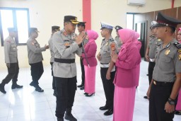 Kapolres Bulukumba Pimpin Langsung Upacara Kenaikan Pangkat