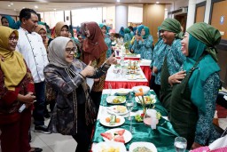 Cegah Stunting, Pemkot Surabaya dan PKK Gelar Lomba Cipta Menu Makanan Sehat