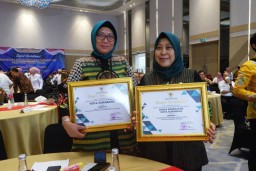 Sukses Tekan Stunting hingga Angka Kematian Ibu, Surabaya Raih Dua Penghargaan Sekaligus dari Pemprov Jatim