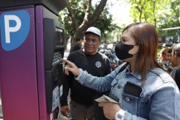 Dishub Ajak Masyarakat Bantu Amankan PAD Kota Surabaya Lewat Karcis Parkir