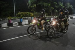 Satpol PP Surabaya Pantau Pedagang Miras