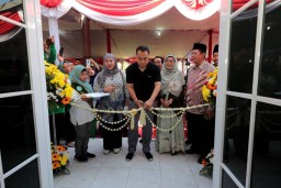 Wali Kota Eri Cahyadi Resmikan Bank Sampah Induk Surabaya, Target Penjualan Sampah Kering 150 Ton Perbulan
