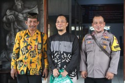 Baca juga : Lagi, Satu Narapidana Terorisme Lapas Kelas I Surabaya Bebas Murni