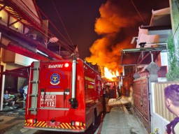 Baca juga : Korsleting Listrik, Pabrik Lilin Biola Candle Terbakar