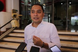 Viral WAG Minuman Beralkohol Sachet, Wali Kota Eri: Segera Lapor 112 Jika Beredar di Surabaya!