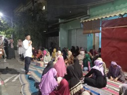 Anas Karno Berharap Pengajian Ibu-Ibu Bisa Jadi Pendorong Kampung Berahklakul Karimah