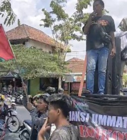 Boikot Produk Israel Minimarket dan Swalayan di Pamekasan