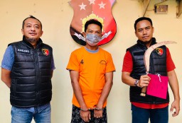 Baca juga : Bercelurit, Debt Coollector Tagih Korban