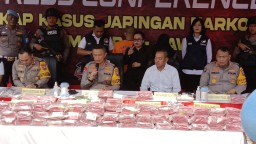Ratusan Kilo Sabu Dibawa Suami Istri Gagal Masuk Surabaya