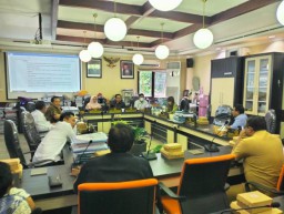 DPRD Surabaya Berhasil Mediasi Warga Kalilom Lor Indah Dengan PLN Terkait Tiang Listrik