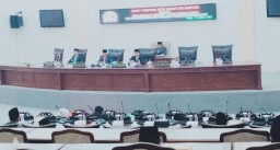 Paripurna DPRD Sampang Bahas Raperda Inisiatif dan Nota Penjelasan Eksekutif