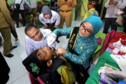 Wali Kota Eri Cahyadi Targetkan Imunisasi Polio Tuntas 100 persen di Hari Ketiga