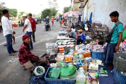 Tata Kawasan Ampel, Pemkot Surabaya Relokasi Pedagang ke Kalimas Timur