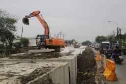 Pembangunan Saluran Sebabkan Macet Sementara, Pemkot Surabaya Harap Warga Memahami Manfaat Jangka Panjang