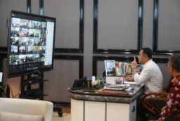 Berikan Pengarahan ASN, Wali Kota Eri Cahyadi Pastikan Gaji ke-13 dan 14 Cair 100 Persen