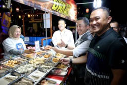 Senja Surya 3.0 Sukses Dongkrak Transaksi dan Kenalkan Pasar Tradisional Surabaya
