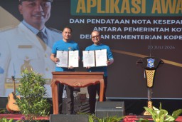 Puncak Harkopnas Ke-77, Wali Kota Eri Ajak Gotong Royong Perkuat Ekonomi Mikro