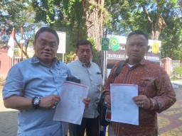 Kuasa Hukum Penggugat Andry Ermawan, Data BCA dan OJK Harus Sama