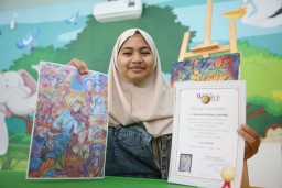 Qurrota'Ain Rizky Cahyani, Anak Disabilitas RAP Surabaya Raih Juara Dalam Ajang Seni Tingkat Internasional