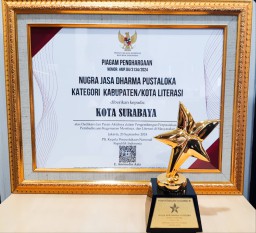 Berhasil Tingkatkan Literasi, Kota Surabaya Raih Penghargaan Nugra Jasa Dharma Pustaloka dari Perpusnas RI