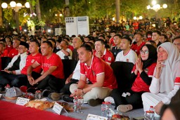 Wali Kota Eri Ajak Warga Nobar Timnas Indonesia vs Australia di Surabaya Expo Center, Gratis!
