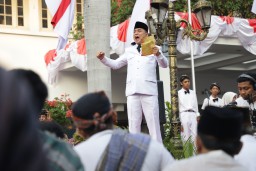 Pemkot Surabaya Kembali Hadirkan Teatrikal Refleksi Perobekan Bendera, Wali Kota Eri Perankan Tokoh Penting