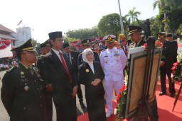 Pemkot Surabaya Gelar Upacara Hari Kesaktian Pancasila, PJs Wali Kota Surabaya Berharap Masyarakat Teladani Nilai-Nilai Kemanusiaan