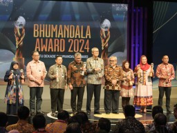 Pemkot Surabaya Berhasil Raih Penghargaan Bergengsi Dari Badan Informasi Geospasial