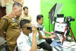 Pemkot Surabaya Gencarkan Upaya Jemput Bola Perekaman KTP-el Ke Sekolah-Sekolah