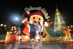 Jelang Natal, Pemkot Surabaya Hiasi Balai Kota dan Beberapa Kawasan Dengan Ornamen Tematik