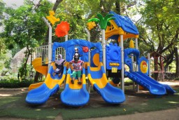 Menuju Kota Layak Anak Dunia, Pemkot Lengkapi 38 Taman Aktif di Surabaya dengan Perabot Bermain