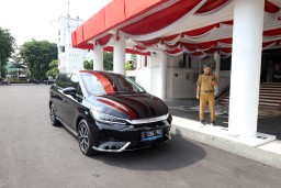 Pemkot Surabaya Targetkan 42 Unit Mobil Listrik untuk Kepala PD Terpenuhi Pekan Depan