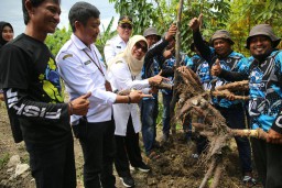 Pemkot Surabaya-Poktan Pajero Manfaatkan Bozem sebagai Lahan Pertanian hingga Budidaya Ikan