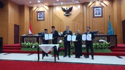 Baca juga : Rapat Paripurna, DPRD Surabaya dan Pemkot Tetapkan Pembentukan Pansus 3 Raperda Inisiatif